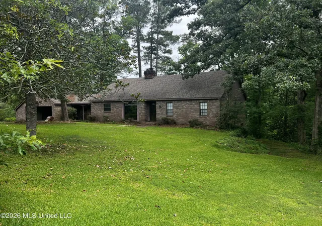 Homes for sale in Florence, MS | 100 Camellia Cir, Florence, MS 39073 | MLS# 4152069