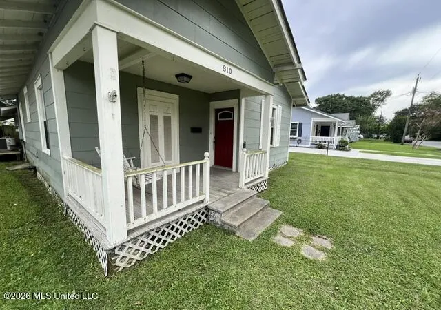 Photo 4 of Single family home for sale at 810 Mckinley Ave, Pascagoula, MS 39567 | MLS# 4152122 | Listing updated on 2026-08-04