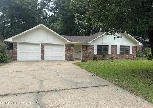 Photo 2 of Sale Pending at 1523 Dorgan St, Jackson, MS 39204 | MLS# 4152349 | Listing updated on 2026-09-18