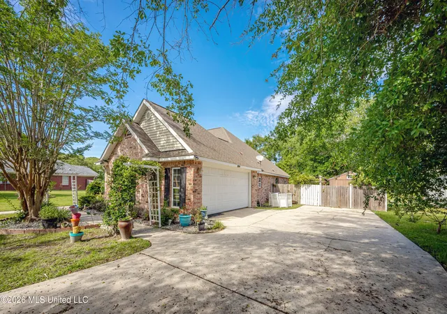 Photo 4 of Single family home for sale at 1700 Perdido Blvd, Gautier, MS 39553 | MLS# 4152364 | Listing updated on 2026-07-28