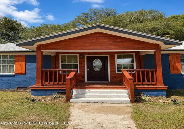 5th image of 1808 Center St, Leakesville, MS 39451 | MLS# 4157613