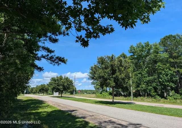 Homes for sale in Diamondhead, MS | 2332 Airport Dr, Diamondhead, MS 39525 | MLS# 4152201