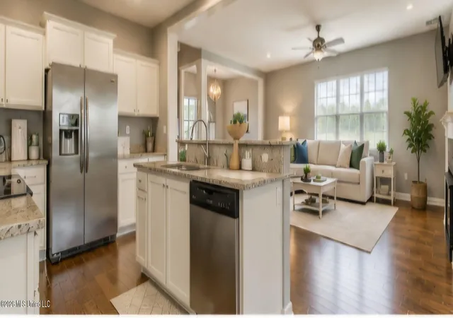 Photo 3 of Sale Pending at 7270 Lauren Ln, Olive Branch, MS 38654 | MLS# 4152139 | Listing updated on 2026-10-09
