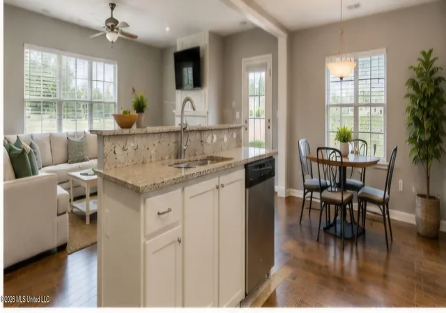 Photo 4 of Sale Pending at 7270 Lauren Ln, Olive Branch, MS 38654 | MLS# 4152139 | Listing updated on 2026-10-09
