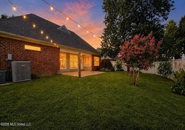 Homes for sale in Southaven, MS | 5788 Carter Dr, Southaven, MS 38672 | MLS# 4153931
