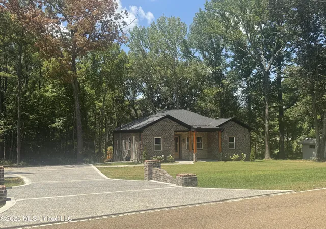 Photo 2 of Single family home for sale at 350 Taska Rd, Red Banks, MS 38661 | MLS# 4153399 | Listing updated on 2026-09-03