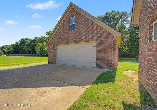 Photo 4 of Sale Pending at 7178 Love Sta Loop Rd, Hernando, MS 38632 | MLS# 4152562 | Listing updated on 2026-06-19