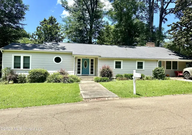 Homes for sale in Brookhaven, MS | 512 W Minnesota St, Brookhaven, MS 39601 | MLS# 4152288