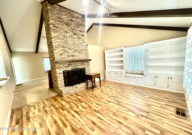 Photo 2 of Single family home for sale at 512 W Minnesota St, Brookhaven, MS 39601 | MLS# 4152288 | Listing updated on 2026-08-20