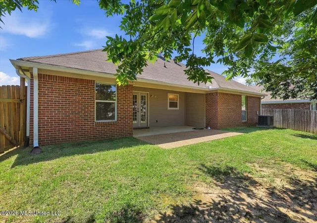 Homes for sale in Brandon, MS | 203 Edgewater Branch Dr, Brandon, MS 39042 | MLS# 4152251