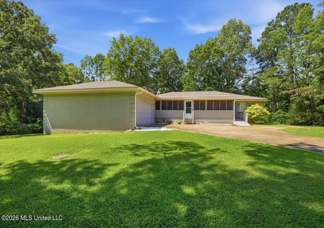 Homes for sale in Florence, MS | 118 Pine Ridge Rd, Florence, MS 39073 | MLS# 4152262