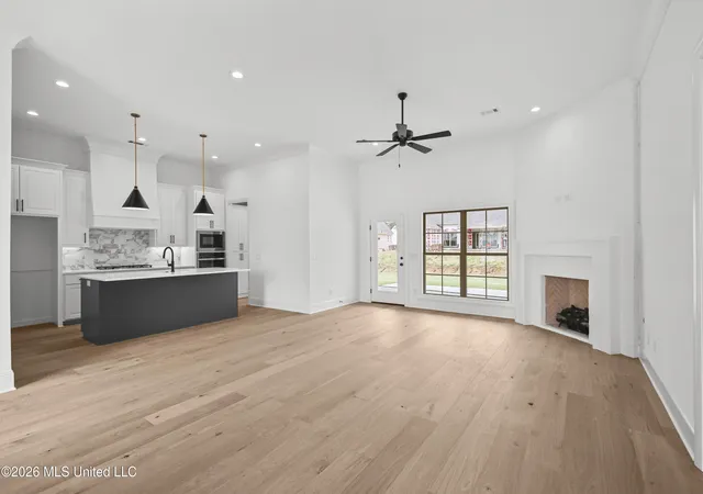 Photo 3 of Single family home for sale at 201 Benners Ln, Madison, MS 39110 | MLS# 4152276 | Listing updated on 2026-06-20