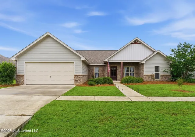Homes for sale in Petal, MS | 34 Castlewoods Wy, Petal, MS 39465 | MLS# 4152298