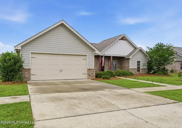 Homes for sale in Petal, MS | 34 Castlewoods Wy, Petal, MS 39465 | MLS# 4152298