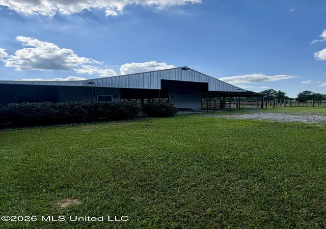 Homes for sale in Wesson, MS | 1071 Williams Rd, Wesson, MS 39191 | MLS# 4152320