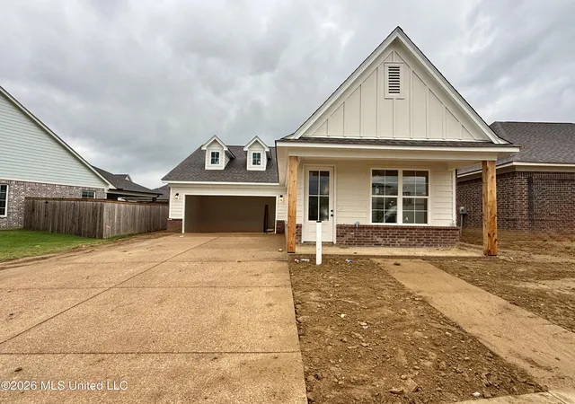 Homes for sale in Nesbit, MS | 825 E Quitman Ct, Nesbit, MS 38651 | MLS# 4153608