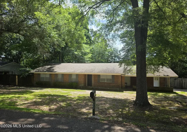 Homes for sale in Mc Comb, MS | 502 Lakeview Ave, Mc Comb, MS 39648 | MLS# 4152339