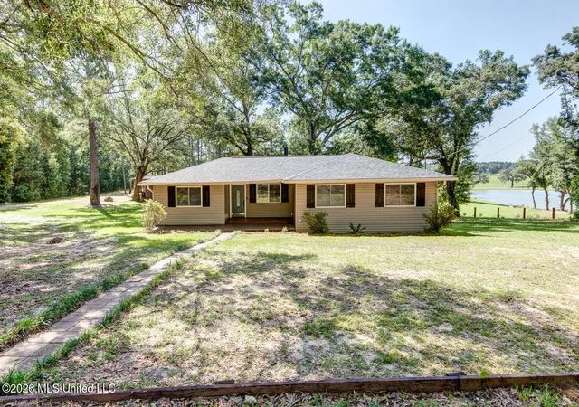 Homes for sale in Carriere, MS | 152 Mccastile Rd, Carriere, MS 39426 | MLS# 4152342