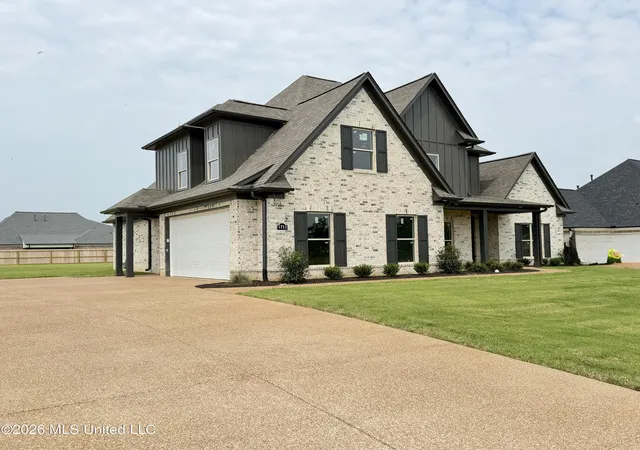 Photo 2 of Single family home for sale at 1711 Caribe Dr, Nesbit, MS 38651 | MLS# 4152910 | Listing updated on 2026-09-13