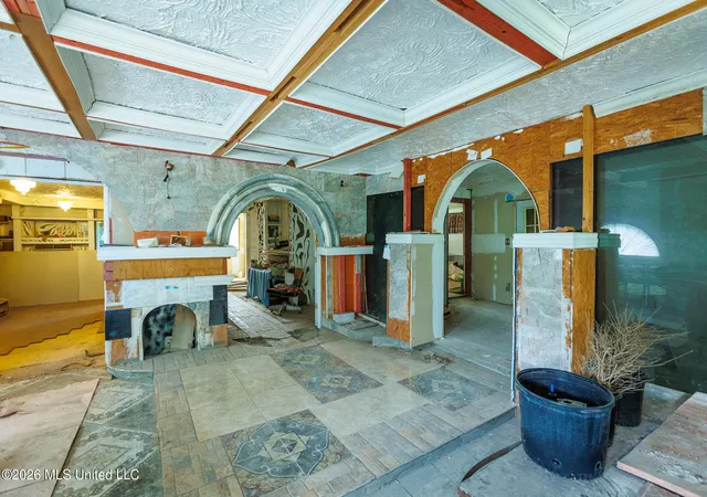 Photo 4 of Single family home for sale at 4582 Hanging Moss Rd, Jackson, MS 39206 | MLS# 4152357 | Listing updated on 2026-07-28