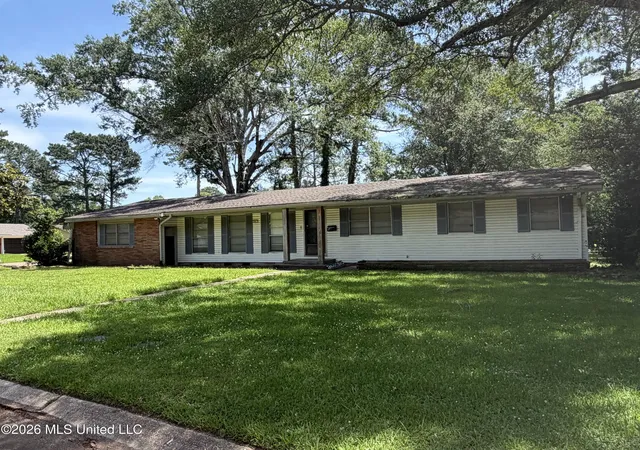 Photo 1 of Single family home for sale at 5877 Kinder Dr, Jackson, MS 39211 | MLS# 4152361 | Listing updated on 2026-07-18
