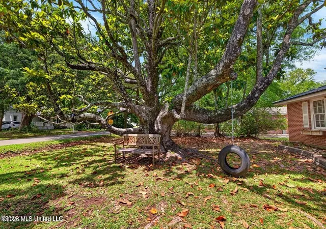 Photo 3 of Single family home for sale at 1919 Stuart Ave, Ocean Springs, MS 39564 | MLS# 4152370 | Listing updated on 2026-08-30