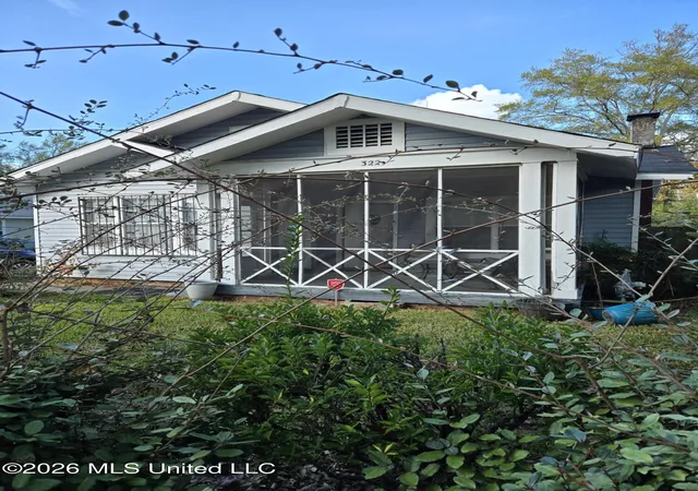 Photo 1 of Sale Pending at 322 S Westview St, Jackson, MS 39202 | MLS# 4152391 | Listing updated on 2026-07-09