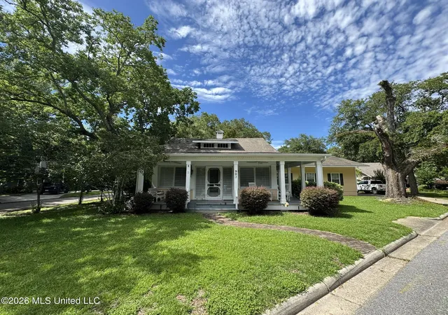 1st image of 903 Columbus Dr, Pascagoula, MS 39567 | MLS# 4152385