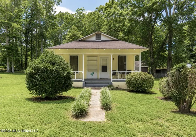 Homes for sale in Mc Comb, MS | 2021 Berthadale Rd, Mc Comb, MS 39648 | MLS# 4152399