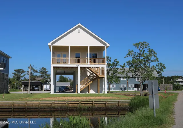 Homes for sale in Bay Saint Louis, MS | 11007 New York St, Bay Saint Louis, MS 39520 | MLS# 4152427