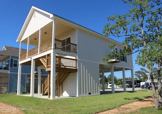 Homes for sale in Bay Saint Louis, MS | 11007 New York St, Bay Saint Louis, MS 39520 | MLS# 4152427