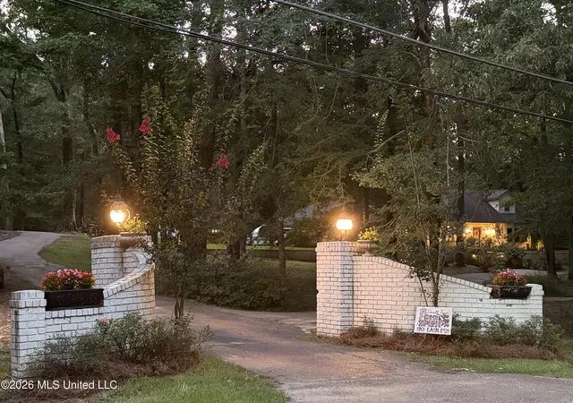 Homes for sale in Florence, MS | 433 N Church St, Florence, MS 39073 | MLS# 4152466
