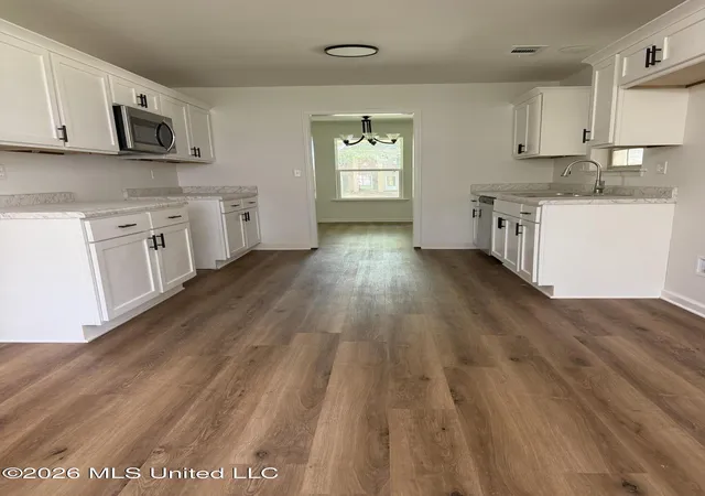 4th image of 8667 Chesterfield Dr, Southaven, MS 38671 | MLS# 4152791