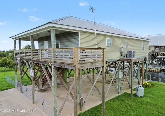 3rd image of 10100 W Park Rd, Bay Saint Louis, MS 39520 | MLS# 4152477