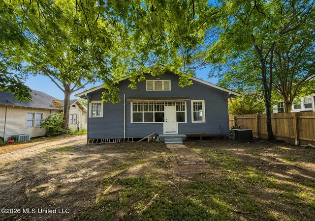 Homes for sale in Mc Comb, MS | 322 S 6th St, Mc Comb, MS 39648 | MLS# 4152482