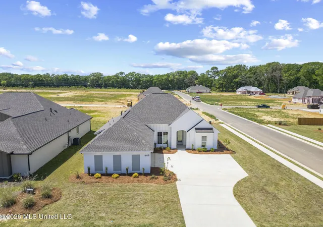 2nd image of 449 Aurora Cir, Canton, MS 39046 | MLS# 4152691