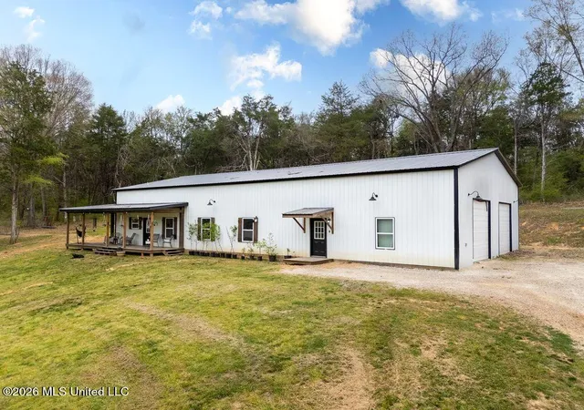 Homes for sale in Byhalia, MS | 14908 Denman Rd, Byhalia, MS 38611 | MLS# 4152565