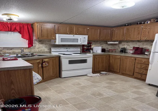 Homes for sale in Biloxi, MS | 1990 Brasher Rd, Biloxi, MS 39532 | MLS# 4152803