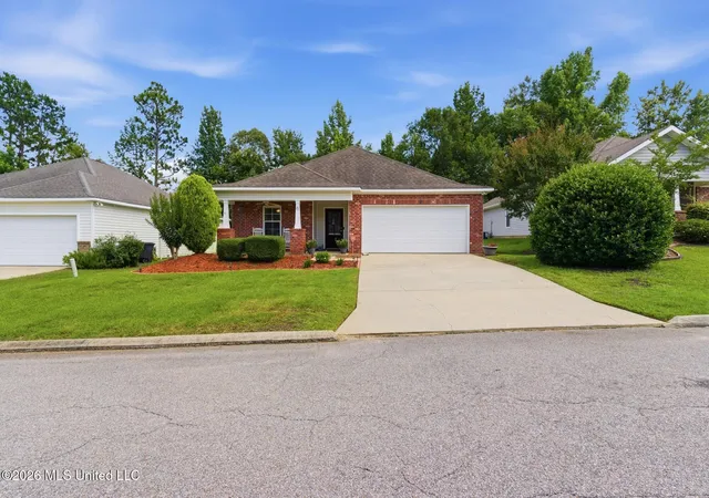 Homes for sale in Hattiesburg, MS | 6 Clear Springs Ct, Hattiesburg, MS 39402 | MLS# 4152536