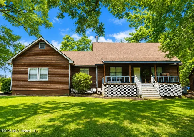 Photo 1 of Single family home for sale at 203 Edgewood Dr, Carriere, MS 39426 | MLS# 4152584 | Listing updated on 2026-08-27