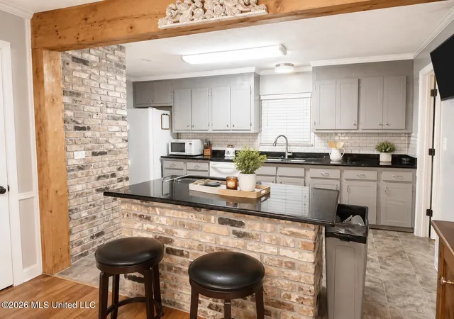 Photo 3 of Single family home for sale at 203 Edgewood Dr, Carriere, MS 39426 | MLS# 4152584 | Listing updated on 2026-08-27