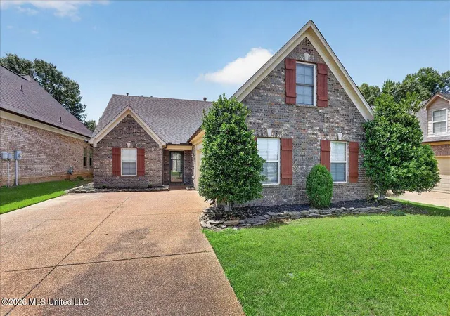 Homes for sale in Hernando, MS | 859 W Fairway Pointe Cvs, Hernando, MS 38632 | MLS# 4153083
