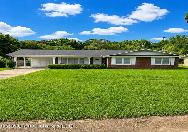 Homes for sale in Yazoo City, MS | 1830 Glencrest Ave, Yazoo City, MS 39194 | MLS# 4152597