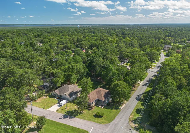 Photo 3 of Single family home for sale at 6541 Alakoko Dr, Diamondhead, MS 39525 | MLS# 4152625 | Listing updated on 2026-08-25