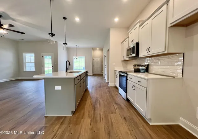 Photo 4 of Single family home for sale at 2253 Scott Mdws Ln, Hernando, MS 38632 | MLS# 4152665 | Listing updated on 2026-10-10