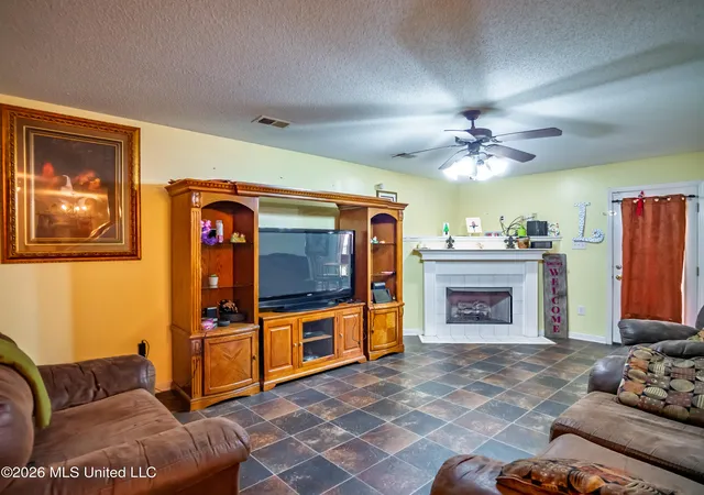 Homes for sale in Batesville, MS | 107 Sunrise Cvs, Batesville, MS 38606 | MLS# 4152851
