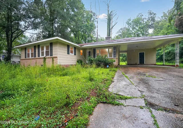 Photo 2 of Single family home for sale at 3110 Peterson Dr, Jackson, MS 39212 | MLS# 4153142 | Listing updated on 2026-09-15