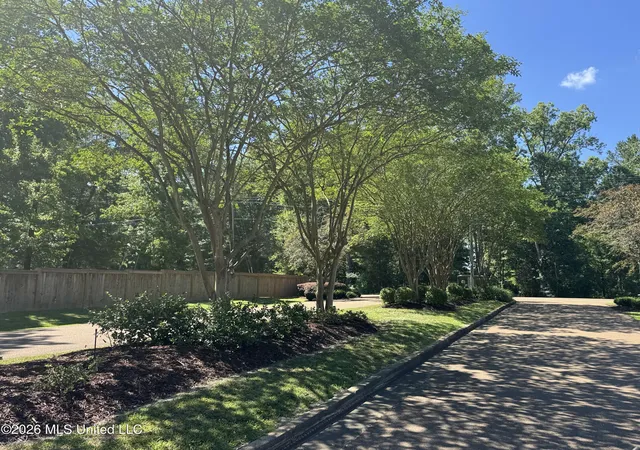 Photo 3 of Single family home for sale at 131 Magnolia Blvd, Florence, MS 39073 | MLS# 4152804 | Listing updated on 2026-09-14