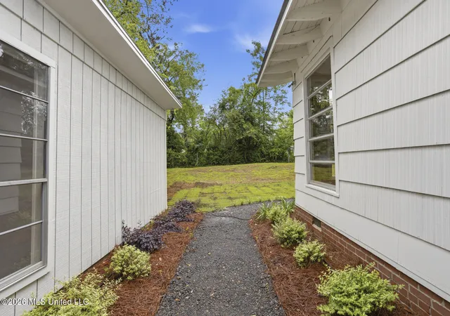 23rd image of 4546 Meadowridge Dr, Jackson, MS 39206 | MLS# 4153601