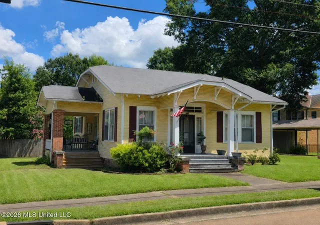 Homes for sale in Mc Comb, MS | 225 S 5th St, Mc Comb, MS 39648 | MLS# 4152704